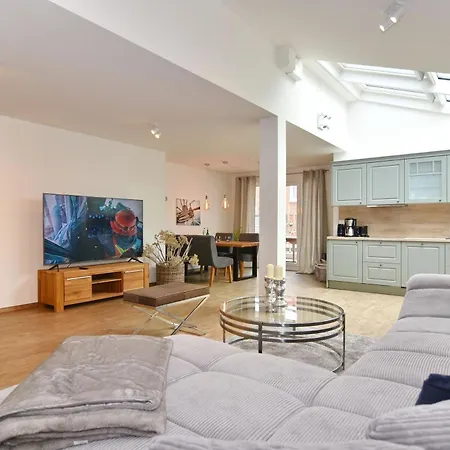 Strandstrasse 21 - 